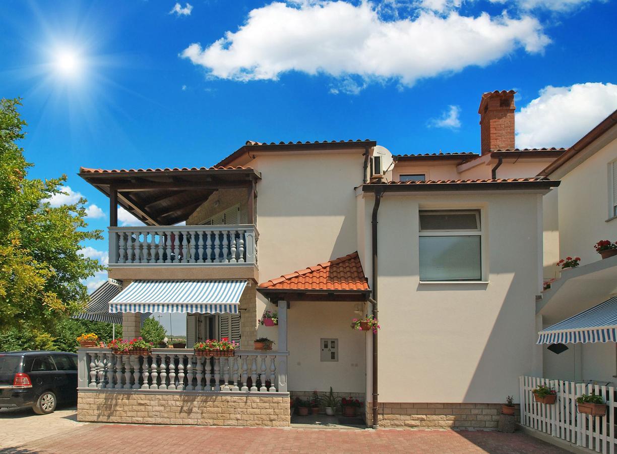 Apartments Mila Medulin Exterior foto