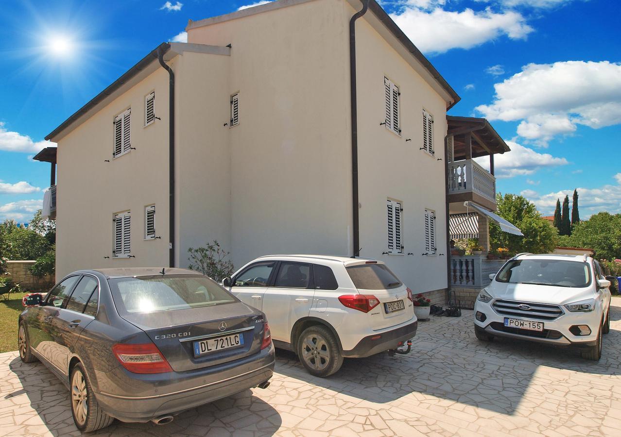 Apartments Mila Medulin Exterior foto
