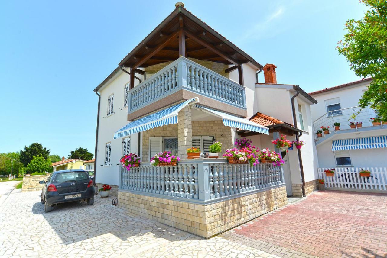 Apartments Mila Medulin Exterior foto